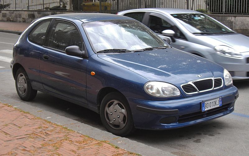 File:Daewoo Lanos 3-door front.JPG