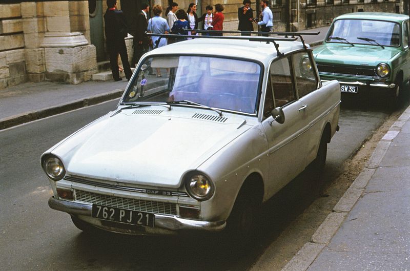 File:Daf 33 in France - Flickr - Joost J. Bakker IJmuiden.jpg