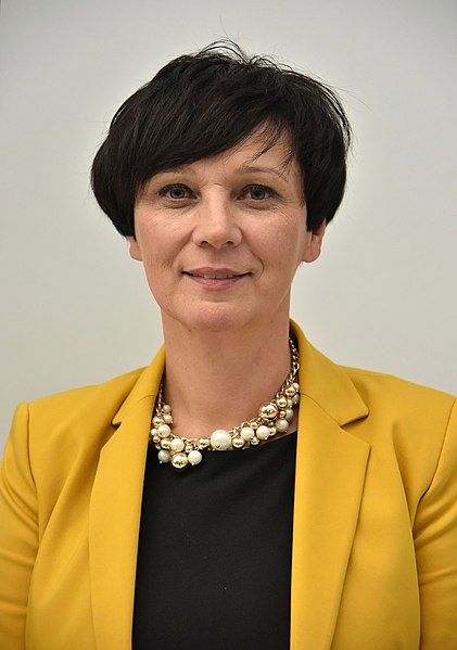 File:Dorota Niedziela Sejm 2016.JPG