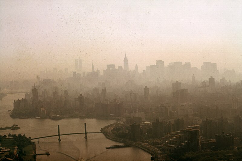 File:EAST RIVER AND MANHATTAN SKYLINE IN HEAVY SMOG - NARA - 548365 (restored).jpg