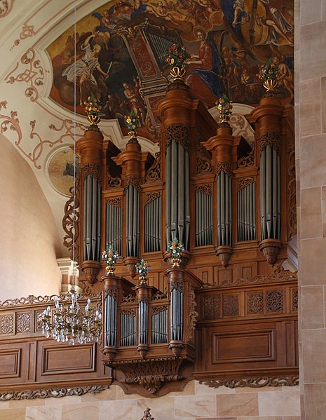 File:Ebersmunster-St Mauritius-54-Orgel-gje.jpg