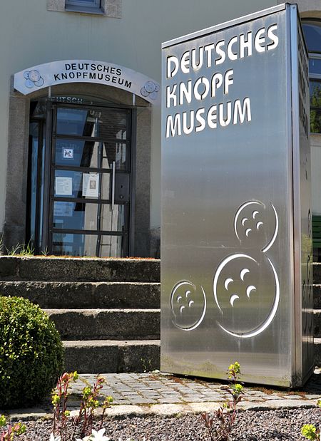 Eingang Knopfmuseum