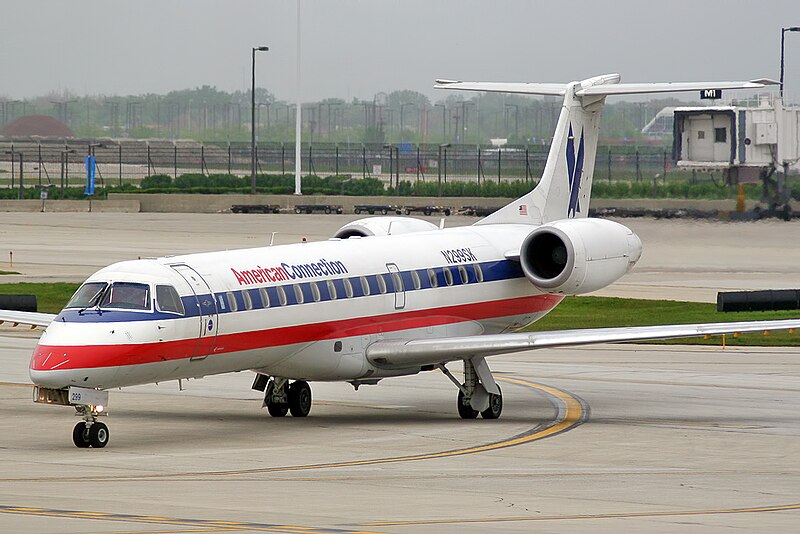 File:Embraer EMB-135KL (ERJ-140LR) American Connection (Chautauqua Airlines) N299SK (7295779272).jpg