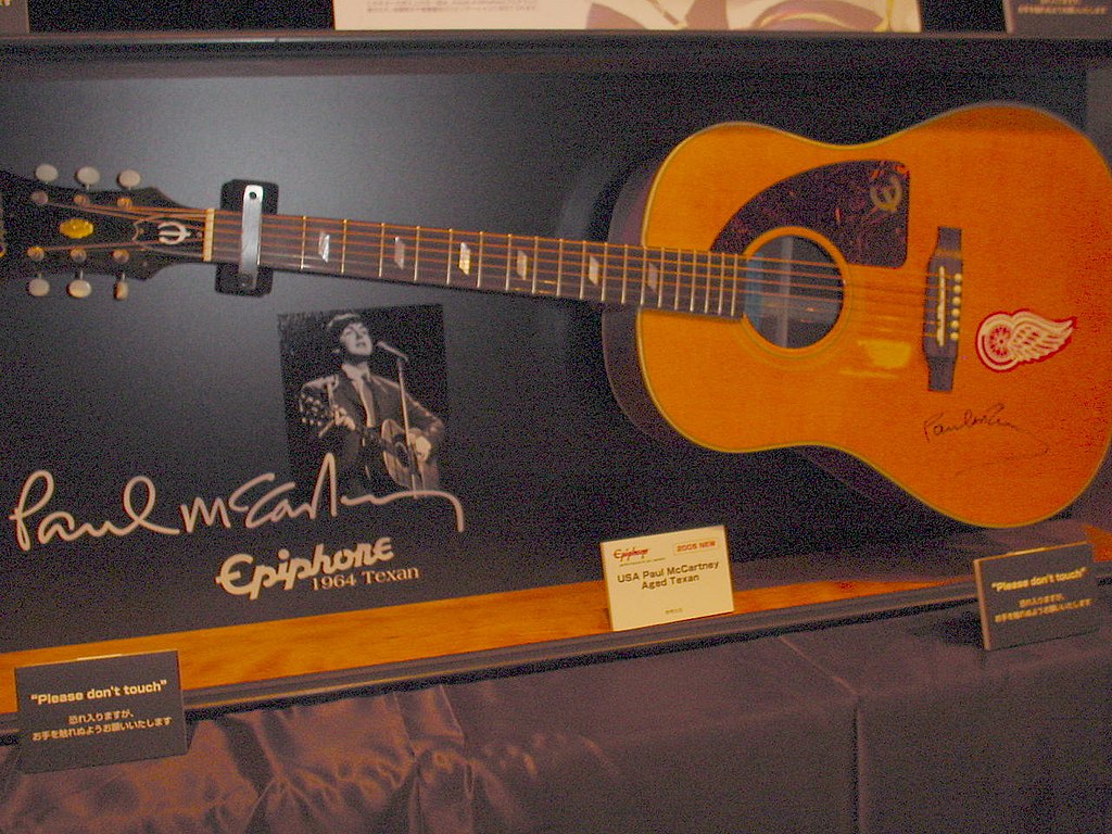 File:Epiphone Texan (Paul McCartney Used).jpg - Wikipedia