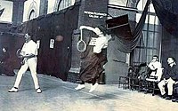 ג'ורג' אלן תומאס ואתל תומפסון במשחק בדמינטון, בערך 1910