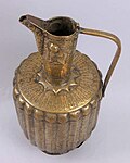 Миниатюра для Файл:Ewer 12-13th century Iran, top view (Metropolitan Museum of Art).jpg