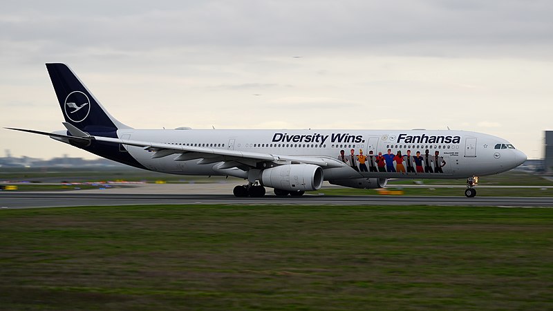 File:Frankfurt Airport Lufthansa Airbus A330-343 D-AIKQ (DSC05153).jpg