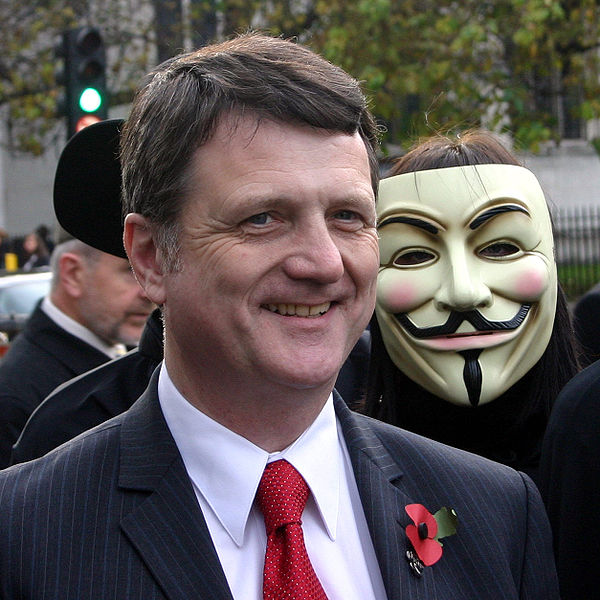 File:GerardBattenwithProtestors-cropped.jpg