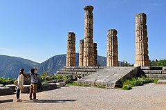 Glecoquierre Greece Delphes temple1