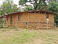Habitation à Mengong dans le Sud du Cameroun.jpg