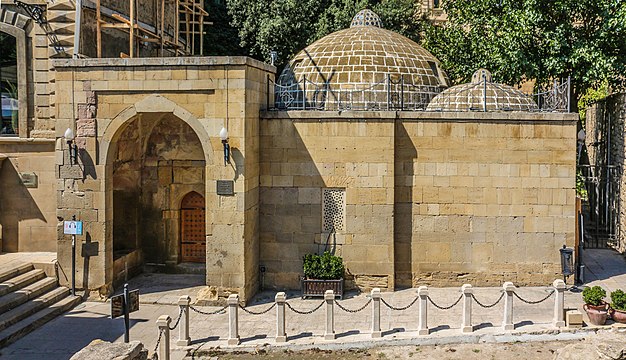 Баку бани фото. Баня Гаджи Гаиба Баку. Бани Ичери Шехер. Хамам Ичери Шехер. Бани Ичери-Шехер в Баку.