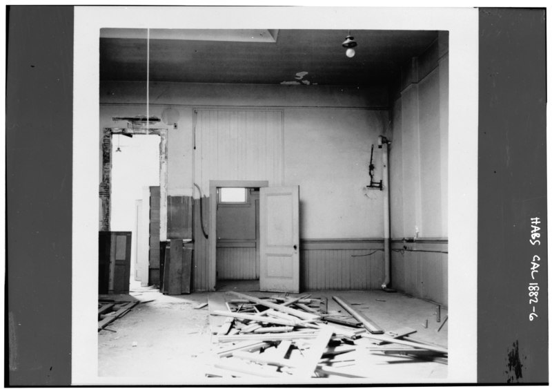 File:Historic American Buildings Survey 1959 DEMOLITION OF SECOND FLOOR QUARTERS LOOKING SOUTH - Engine 15 Firehouse, 2150 California Street, San Francisco, San Francisco County, CA HABS CAL,38-SANFRA,72-9.tif