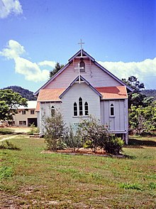 Muqaddas Uch Birlik Anglikan cherkovi, Herberton (1992) .jpg