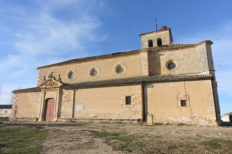 File:Iglesia de San Pedro Ad Víncula, Campo de San Pedro 01.jpg