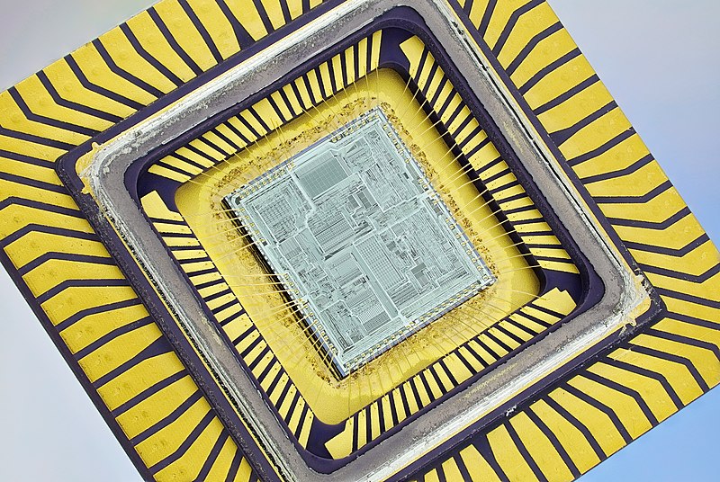 File:Intel R80186 die.jpg