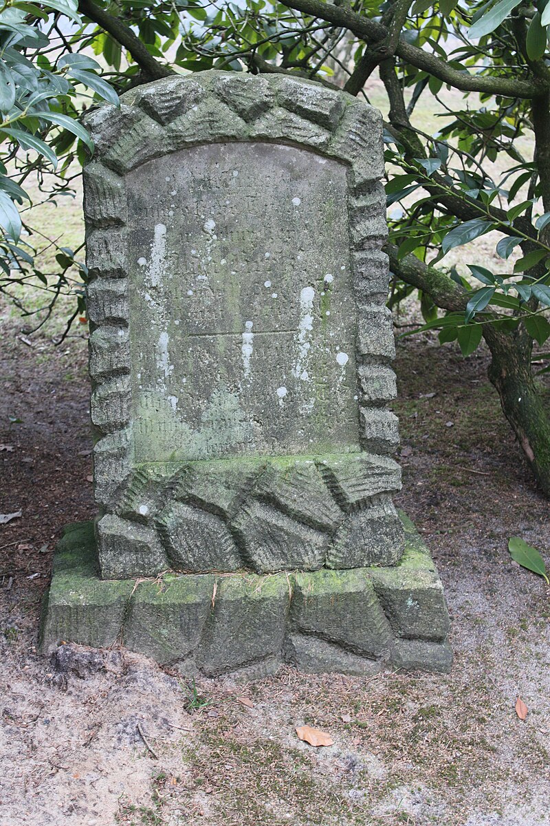 Jüdischer Friedhof Rotenburg Wümme 2011 PD 16.jpg