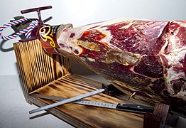 Spanish Iberico ham with knife