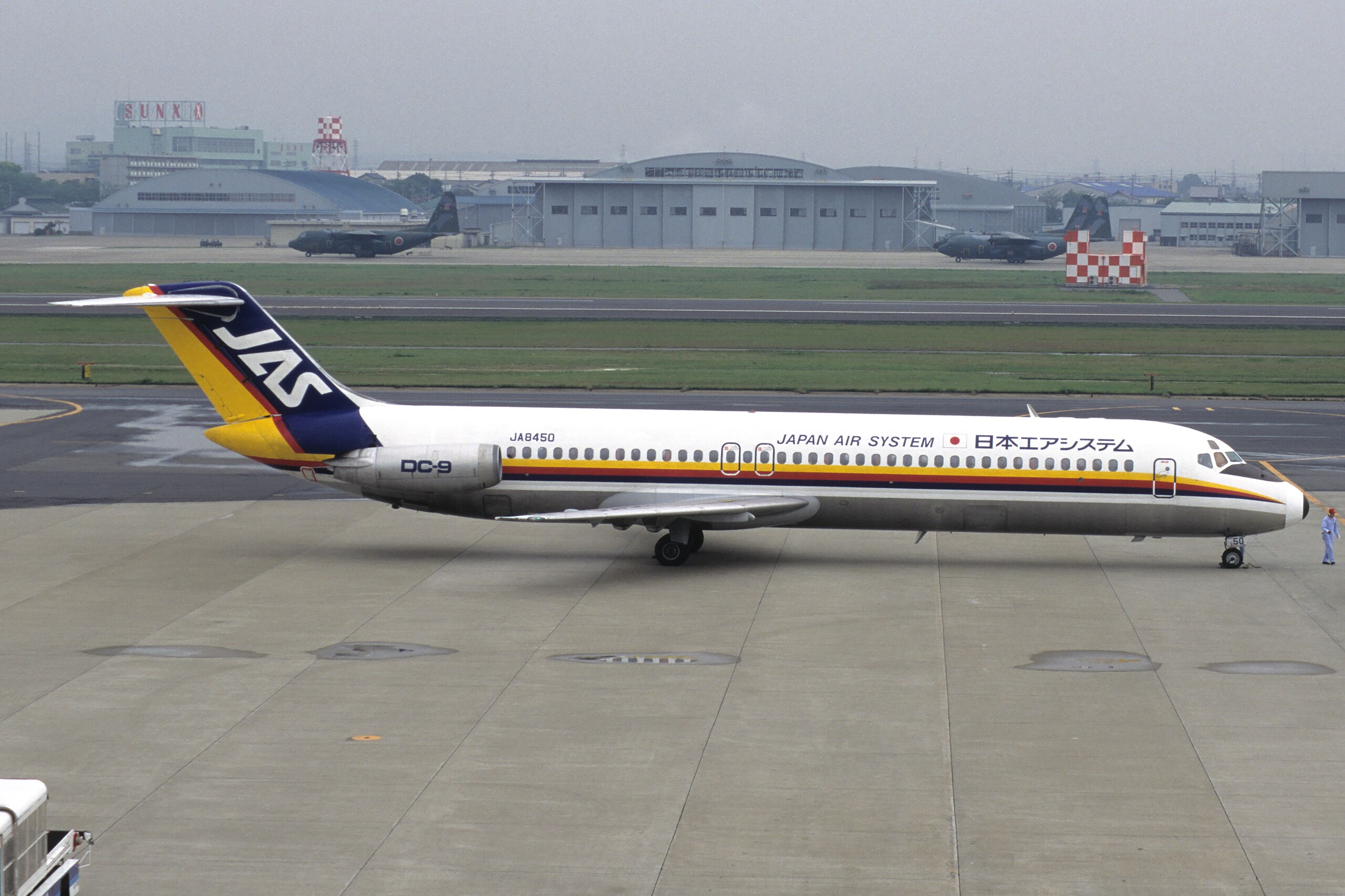 File:Japan Air System McDonnell Douglas DC-9-41 (JA8450-47780 