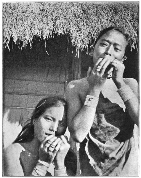 File:Kachári Girls playing Gogona.jpg