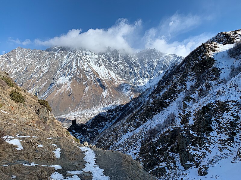 File:Kazbegi 14 27 38 637000.jpeg