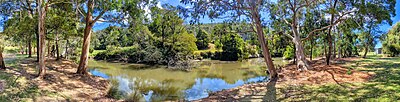 Miniatuur voor Bestand:Kennett River pano 1.jpg