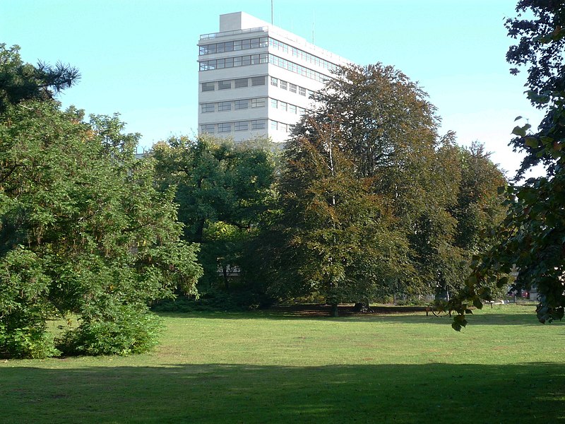 File:Kleistpark Berlin 2.jpg