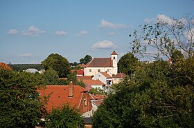 Kostel svatého Bartoloměje - pohled z dálky, Žďárná, okres Blansko.jpg