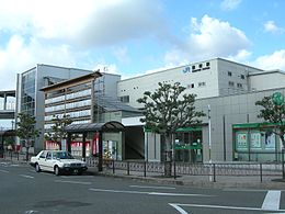 Kumatori-station-Est.jpg