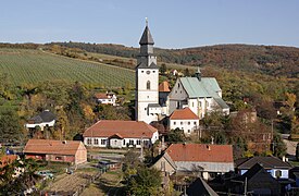 Kurdějov - kostel svatého Jana Křtitele, pohled od západu obr5.jpg