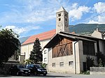 Église paroissiale Saint-Jean-Baptiste avec chapelle et cimetière