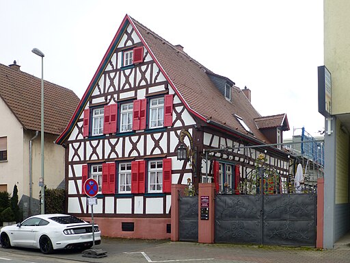 Lampertheim, Alte Viernheimer Straße 7