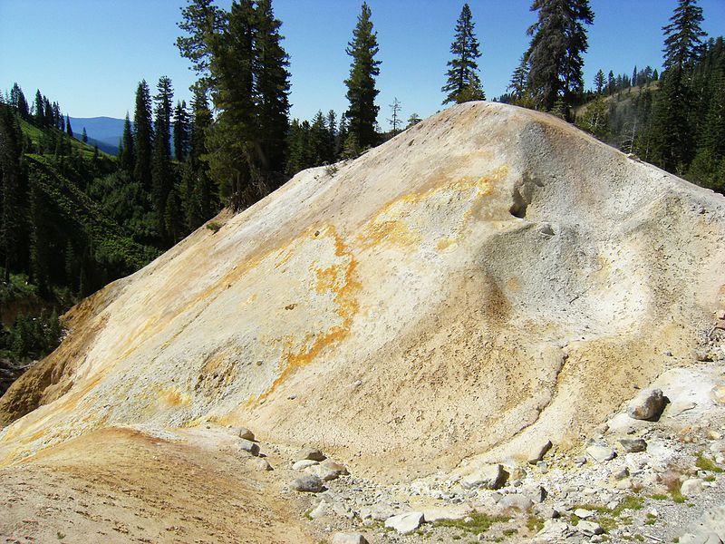 File:Lassen Volcanic (32572857210).jpg