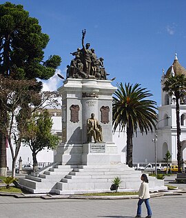 Vicente Leon-monument in Latacunga