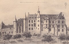 Le château de Mailly-Raineval vu côté jardin.jpg