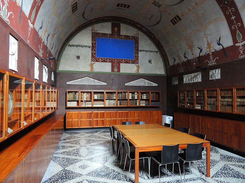 File:Library - Thorvaldsens Museum - DSC08802.JPG