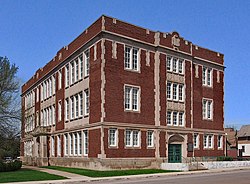 Lincoln School Building.jpg