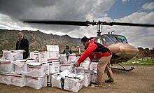 Iranian Red Crescent Society distributes aids Lorestan flood12.jpg