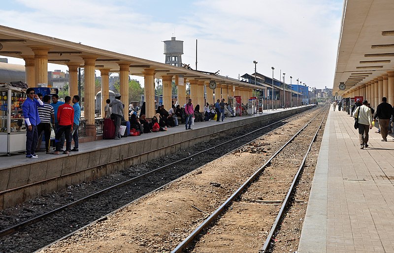 File:Luxor Train Station R03.jpg