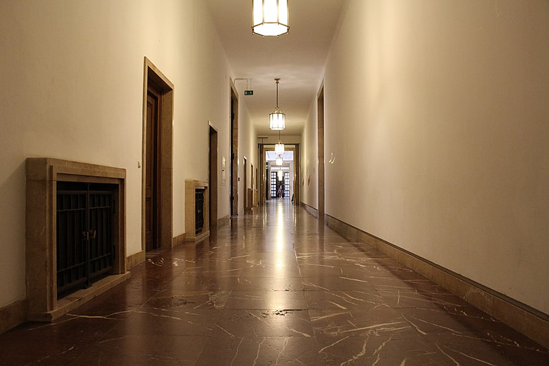 File:München - Haus der Kunst (9).jpg