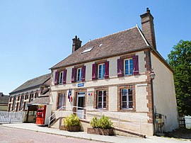 Mairie-école La Framboisière Eure-et-Loir France.jpg