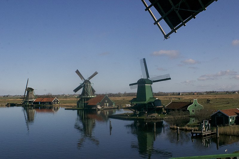 File:Molens op de schans2.jpg