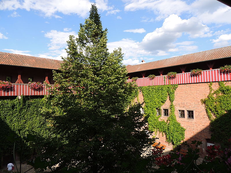 File:Nürnberg Kaiserburg DSCN0329.JPG