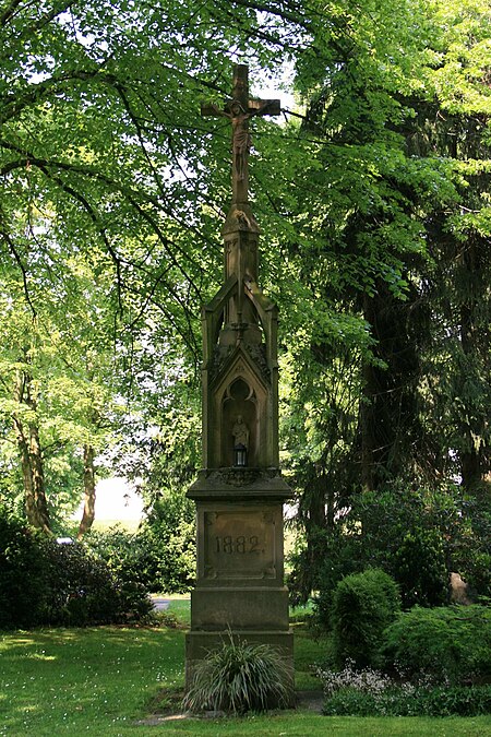 N 014 (Nellessenweg 80 Friedhof)