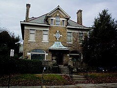 A house in Old Oaks