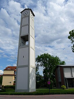 Oftersheim Christuskirche Glockenturm und Gebäude