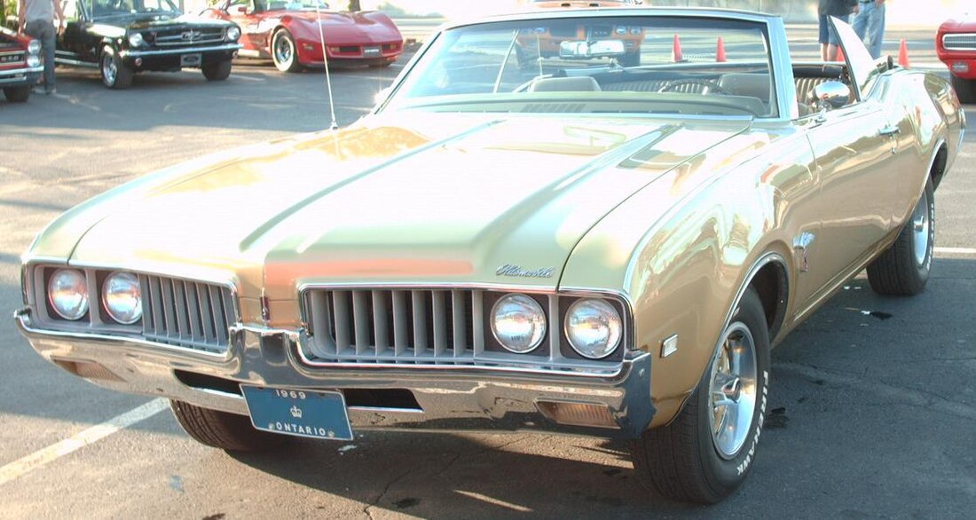 Oldsmobile Cutlass