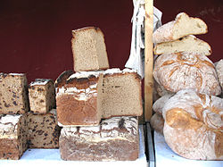 Galician bread Pan de Galiza. VI festa da filloa da pedra. 2009. A Bana.jpg