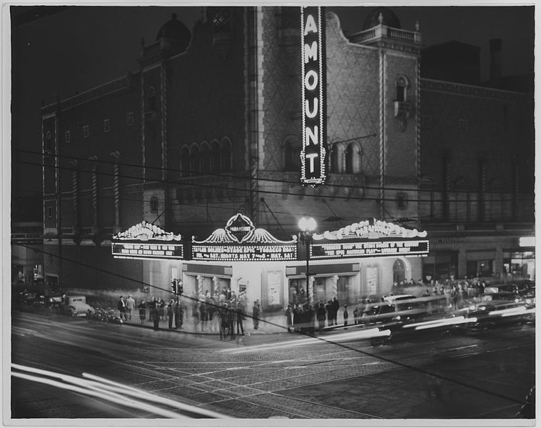 File:Paramount Theater. Omaha - NARA - 283720.jpg