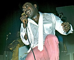 Sledge performing on tour in 1974