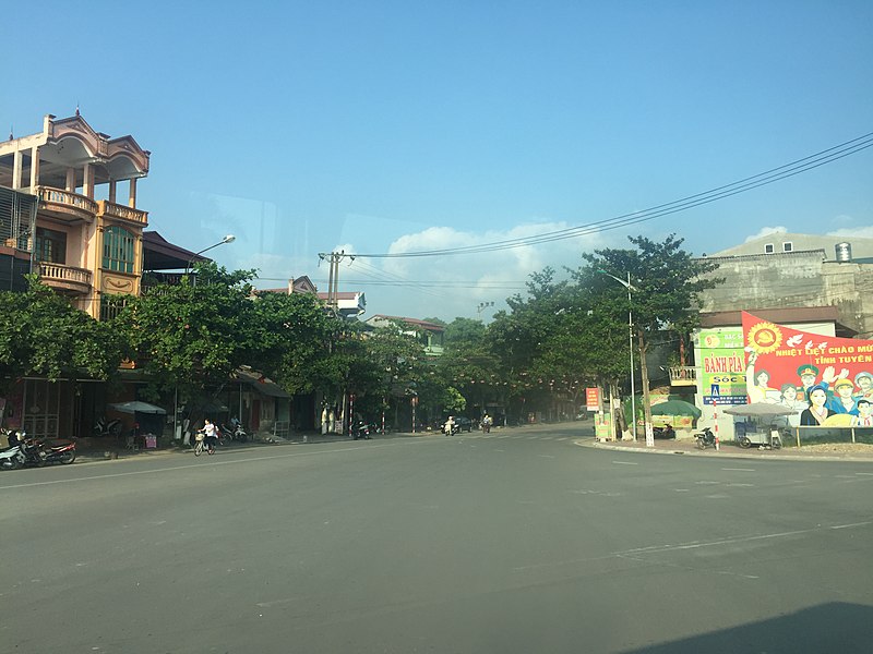 File:Phan Thiết, tp. Tuyên Quang, Tuyên Quang, Vietnam - panoramio.jpg